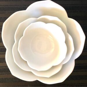 White Floral Ceramic Nesting Serving Bowls - Set of 3